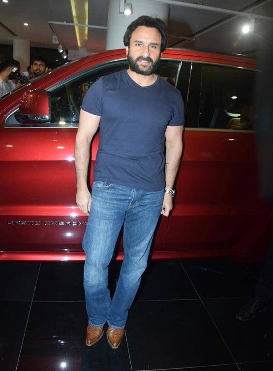 नवाब तैमूर को 11 महीने की उम्र में मिली सवा करोड़ की कार