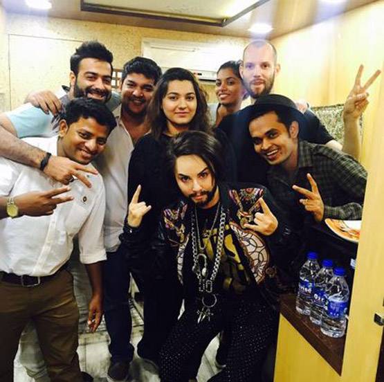 सनी लियोनी का ये 'नया लुक' देखकर रह गए सब हैरान, PHOTOS