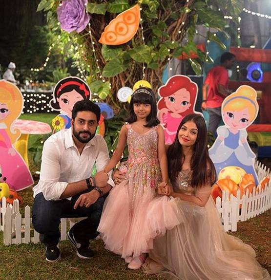 ऐश्वर्या की बेटी आराध्या को नहीं लगता डर, व्हील पर यूं की मस्ती