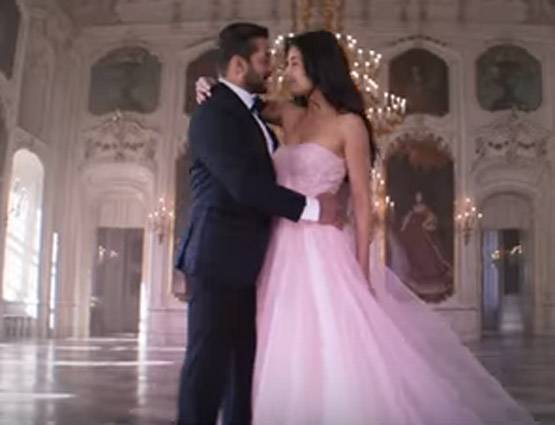 एक्शन के बीच दिखी सलमान-कटरीना की रोमांटिक जोड़ी, देखें 6 तस्वीरें