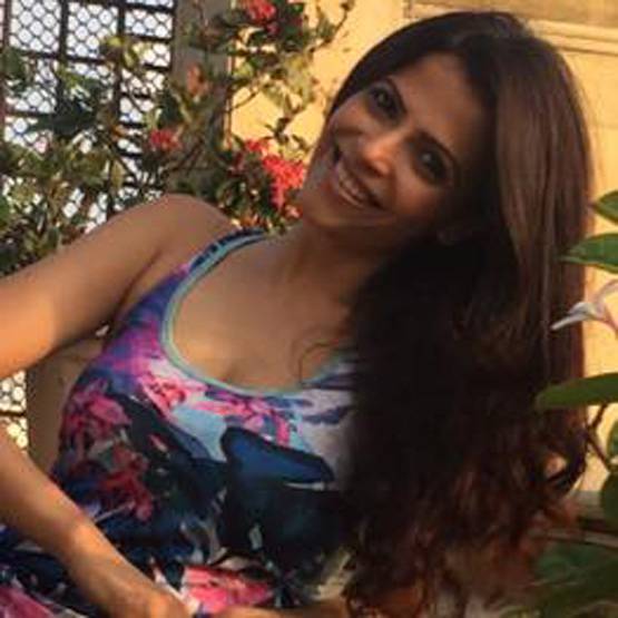 12 साल पहले मॉडल ने दूसरे धर्म में की थी शादी, रोज पीटता है पति