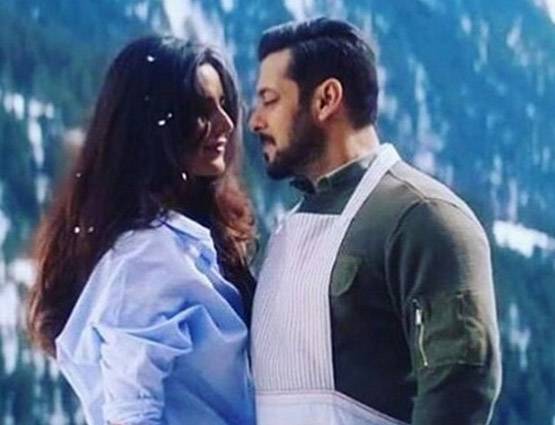 एक्शन के बीच दिखी सलमान-कटरीना की रोमांटिक जोड़ी, देखें 6 तस्वीरें