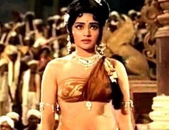 जानिए, इतिहास की सबसे खूबसूरत महिला को क्यों मिली ऐसी सजा!