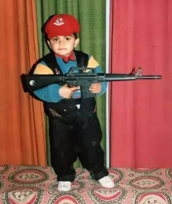 दिल्ली की गलियों में खेलने वाले इस खिलाड़ी ने बल्ले को ऐसे बनाया साथी