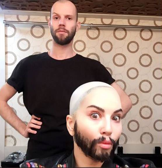 सनी लियोनी का ये 'नया लुक' देखकर रह गए सब हैरान, PHOTOS