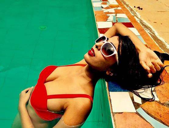 TV एक्ट्रेस ने पूनम पांडे-ईशा को दी मात, Bold Look वायरल