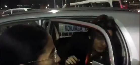 12 Cr की कार से चलने वाले शाहरुख ममता की सैंट्रो से पहुंचे एयरपोर्ट