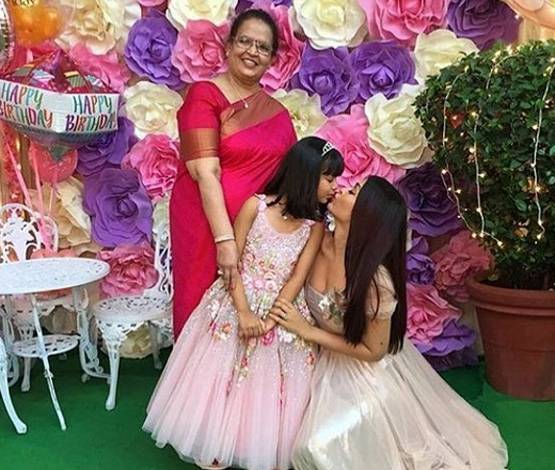 ऐश्वर्या की बेटी आराध्या को नहीं लगता डर, व्हील पर यूं की मस्ती