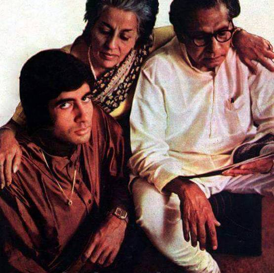 बुरे दौर में पिता की इन कविताओं ने दिया BIG B को हौसला