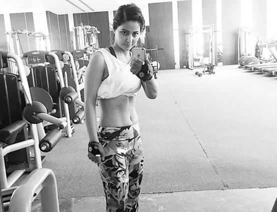 बिग बॉस में अच्छे-अच्छे परेशान हैं हिना से, ये 'सीक्रेट' सब पर भारी