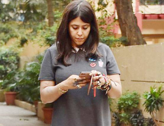 बर्थडे पार्टी में शाहिद की बेटी ने किया मम्मी को पेंट, देखें PHOTOS