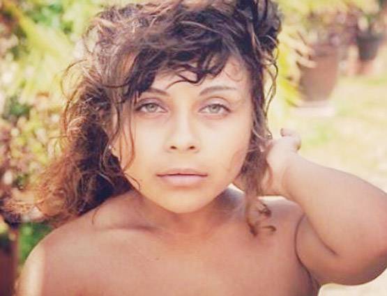 उम्र 21 कद 3 फीट, मॉडल के सामने लाइन में हैं अच्छे-अच्छे ब्रांड