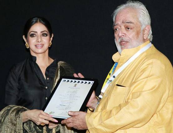 किसी मामले में कम नहीं हुआ श्रीदेवी का क्रेज, IFFI में देखते रहे लोग