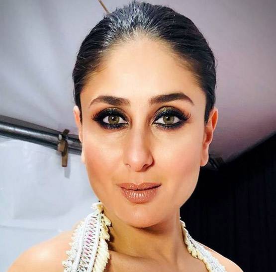 PHOTOS: केन्या में मनीष मल्होत्रा की शो स्टॉपर बनीं करीना कपूर खान