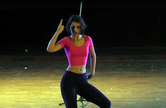 BIG BOSS: बेनाफ्शा का डांस वीडियो वायरल, जानें क्‍या है खास?