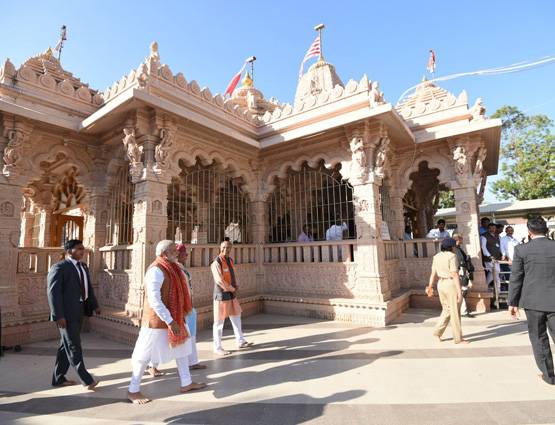कच्छ: इस मंदिर में यूं नहीं माथा टेकने पहुंचे मोदी, ये है मान्यता