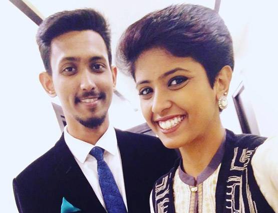 PHOTOS: यूपी की ये लड़की बनी नेवी की पहली महिला Pilot, बना रिकॉर्ड