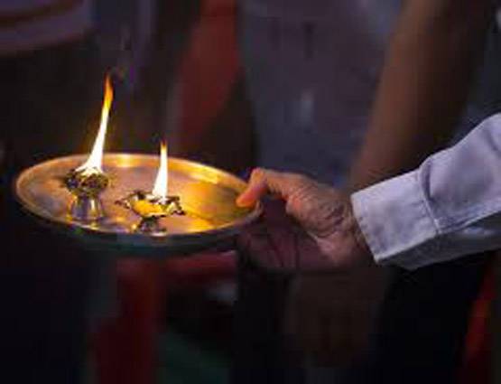 घर के मंदिर में भूलकर भी नहीं रखें ऐसी मूर्तियां!