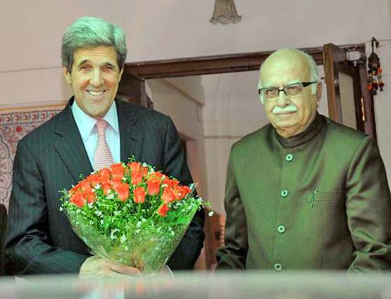 आडवाणी को मूवी-क्रिकेट है पसंद, जानें क्या रहे हैं PAK कनेक्शन