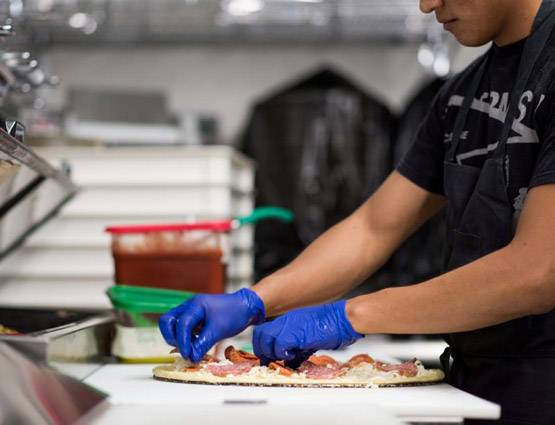 आज से होटल में खाना खाएं, तो बिल में जरूर चेक करें ये चीज