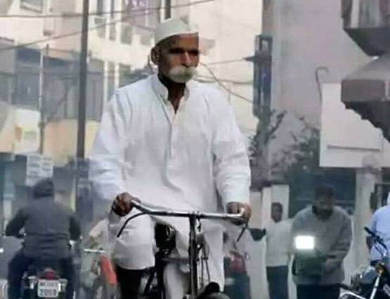 इस बुजुर्ग का रुतबा जान हो जाएंगे हैरान, मोदी भी मानते हैं ORDER