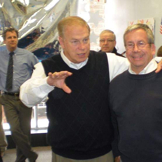 US: जज ने FB पर लिखा- 50 खूबसूरत महिलाओं से बनाए संबंध