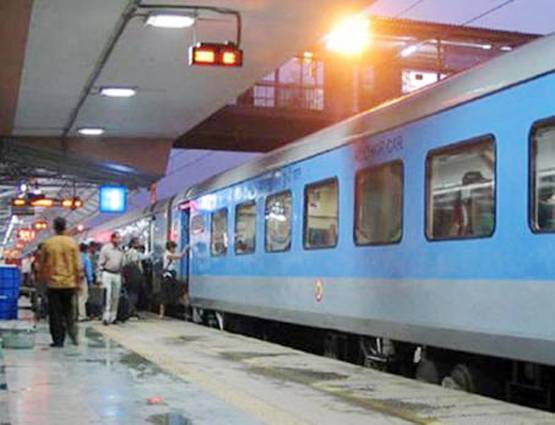 कैशलेस लेनदेन से होगी आपकी कमाई, मिलेगा ये भी फायदा