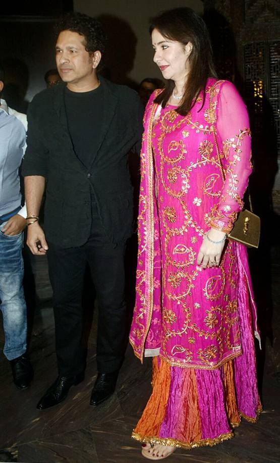 सागरिका-जहीर की प्री-वेडिंग पार्टी, देखें कौन-कौन पहुंचा