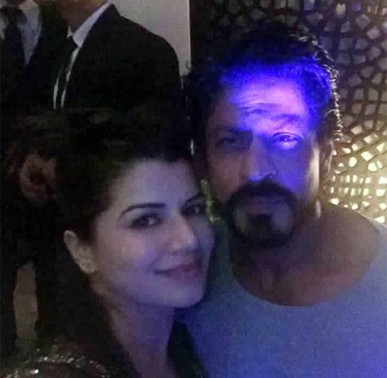 वायरल हो रही महिला ऑफिसर की फोटो, ये है सच्चाई