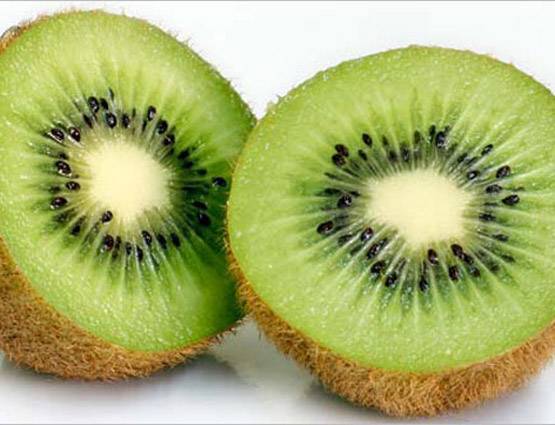 खूबसूरत और फिट रहने के लिए रोज खाएं एक कीवी