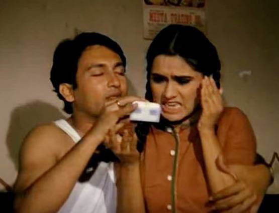 न्यूड सीन भी दे चुकी है ये एक्ट्रेस, प्रिंस चार्ल्स को किया था किस