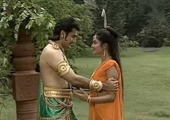 अपने पति को निर्वस्त्र देखते ही क्यों छोड़कर चली गई थीं उर्वशी?