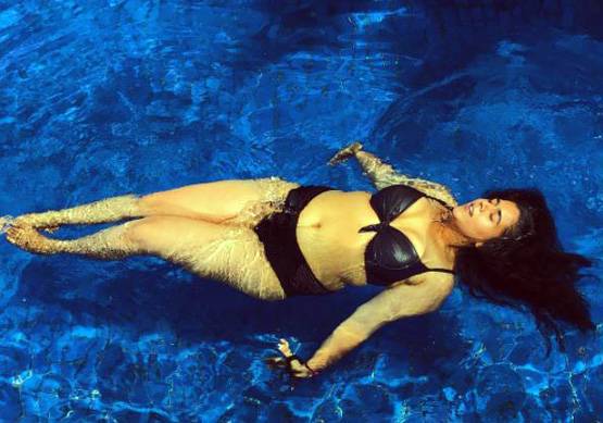 शूटिंग के दौरान ऐसा हुआ कि ब्रा पर 'बढ़ो बहू' ने लिख डाली पोस्ट