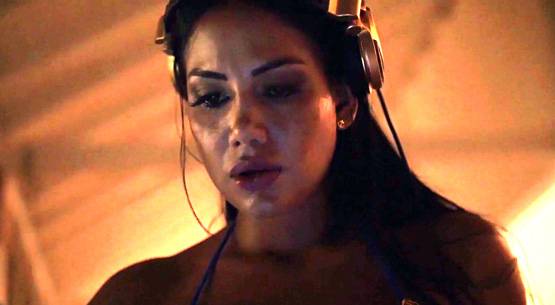 एक दुनिया यह भीः अज्ञात टापू पर चल रहा है अय्याशी का पागलपन