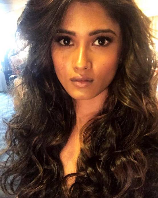 मानुषी छिल्लर के बाद श्रद्धा पर थी निगाहें, नहीं बन सकी मिस यूनिवर्स