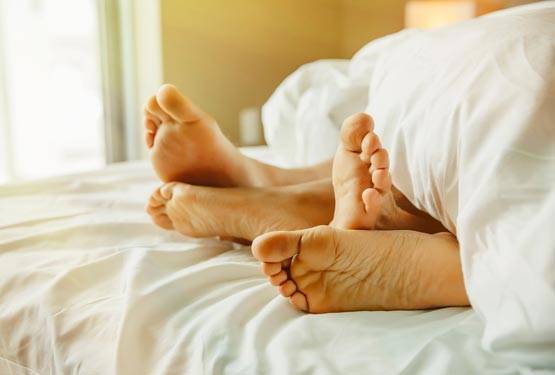 सर्वे: अंतरंगता के बाद उदास क्यों हो जाती हैं महिलाएं?