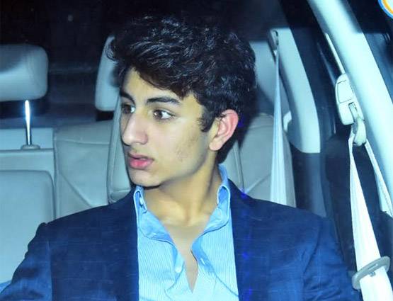 करीना कपूर की क्रिसमस पार्टी में सबसे स्टाइलिश दिखे सारा-इब्राहिम