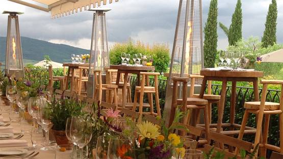 विराट-अनुष्का के वेडिंग वेन्यू को करना चाहते हैं बुक, इन बातों का रखें ध्यान