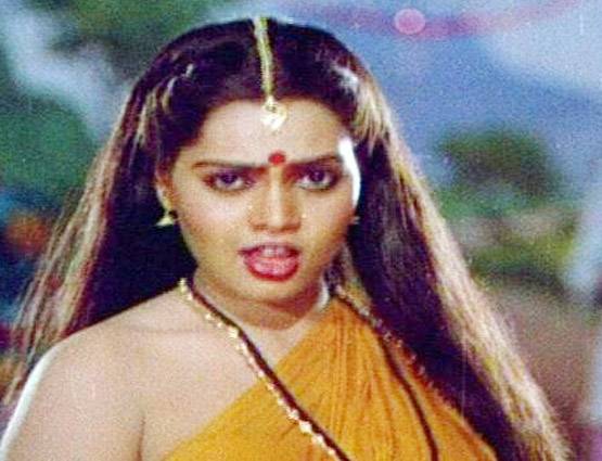 चौथी तक पढ़ी बोल्ड इमेज वाली इस एक्ट्रेस की मौत आज भी रहस्य