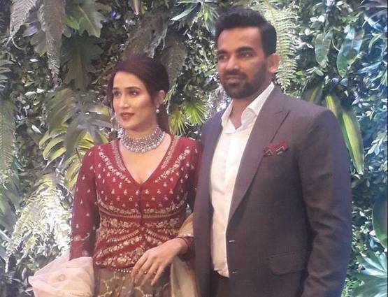 PHOTOS: विराट की पार्टी में दिखा टीम इंडिया का SWAG