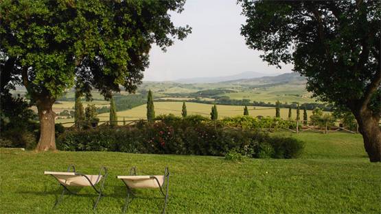 शादी के बंधन में बंधे विराट-अनुष्का, देखें VENUE की तस्वीरें