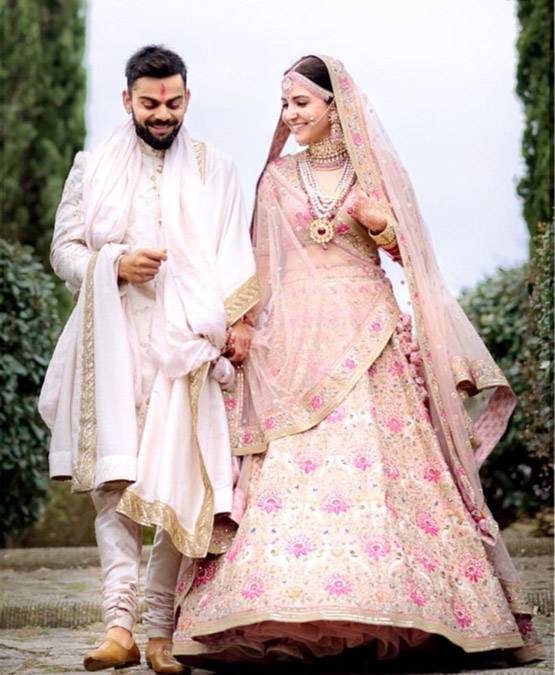 सबको पछाड़ेगी ये जोड़ी, 1 इन्स्टा पोस्ट पर 3 करोड़ वसूलते हैं विराट