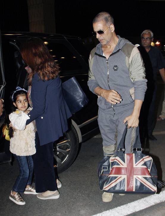 परिवार संग हॉलीडे पर निकले अक्षय, कहा- सलमान के साथ केसरी हो नहीं पाई