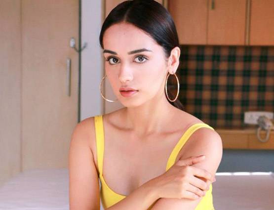 दिल की सर्जन बनने का ख्‍वाब देखती हैं मानुषी, देखें बोल्‍ड PHOTOS