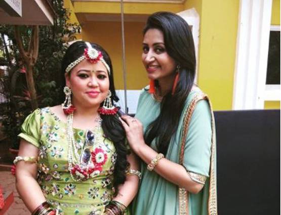 अपनी मेहंदी में जमकर नाचीं भारती सिंह, देखें सेरेमनी की Inside PHOTOS