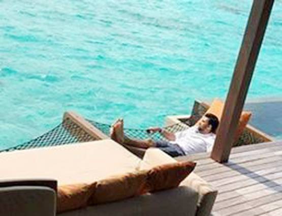 जहीर-सागरिका की हनीमून फोटो का सानिया मिर्जा ने ऐसे उड़ाया मजाक!