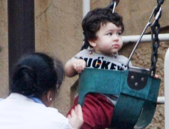 B'DAY से पहले पार्क में झूले पर खेलते दिखे तैमूर, तस्वीरें VIRAL