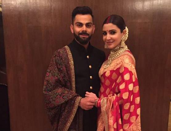 लंबा सिंदूर, लाल जोड़ा, सिर से पांव तक दिखा अनुष्का का 'विराट' लुक