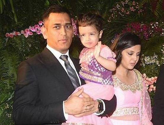 PHOTOS: विराट की पार्टी में दिखा टीम इंडिया का SWAG