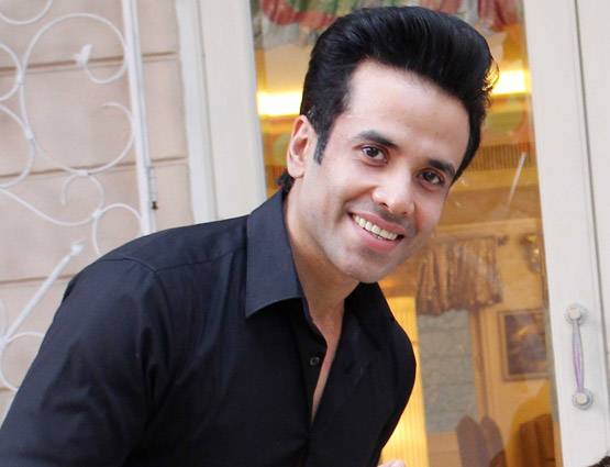 क्रिसमस पार्टी में सैंटा बनकर पहुंची एकता कपूर